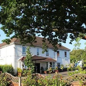 Hotel The Gatwick White House